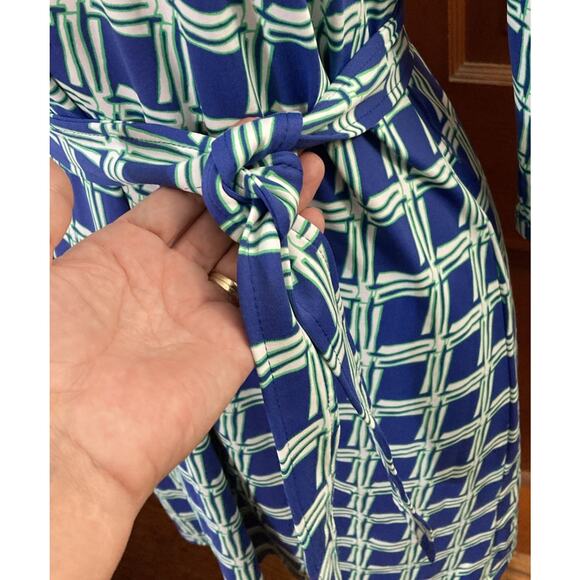 J. McLaughlin Women's Belted Dress SZ M Blue Square Print Stretch Retro 70s - Picture 6 of 11